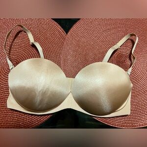 Never wear SKIMS Strapless Push Up Bra Size 36C Color Sienna